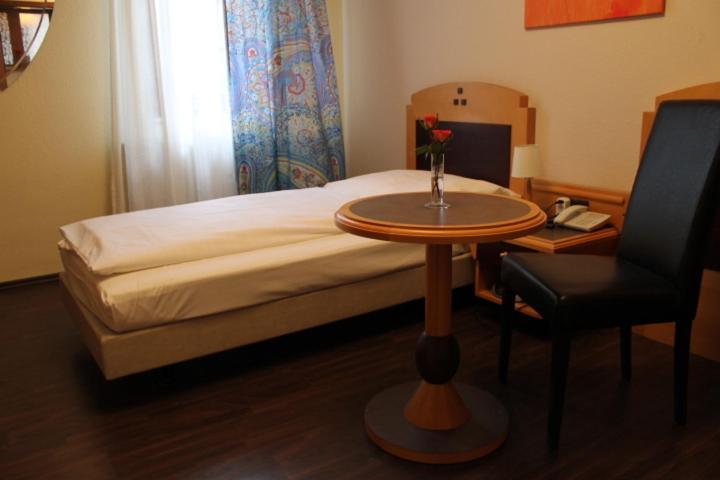 Hotel Zum Loewen Bad Homburg vor der Höhe Habitación foto