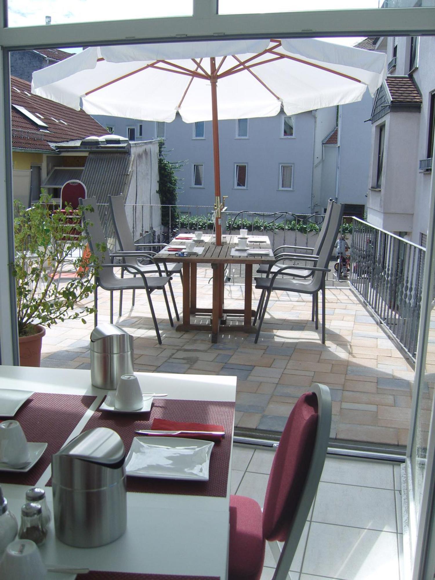 Hotel Zum Loewen Bad Homburg vor der Höhe Exterior foto