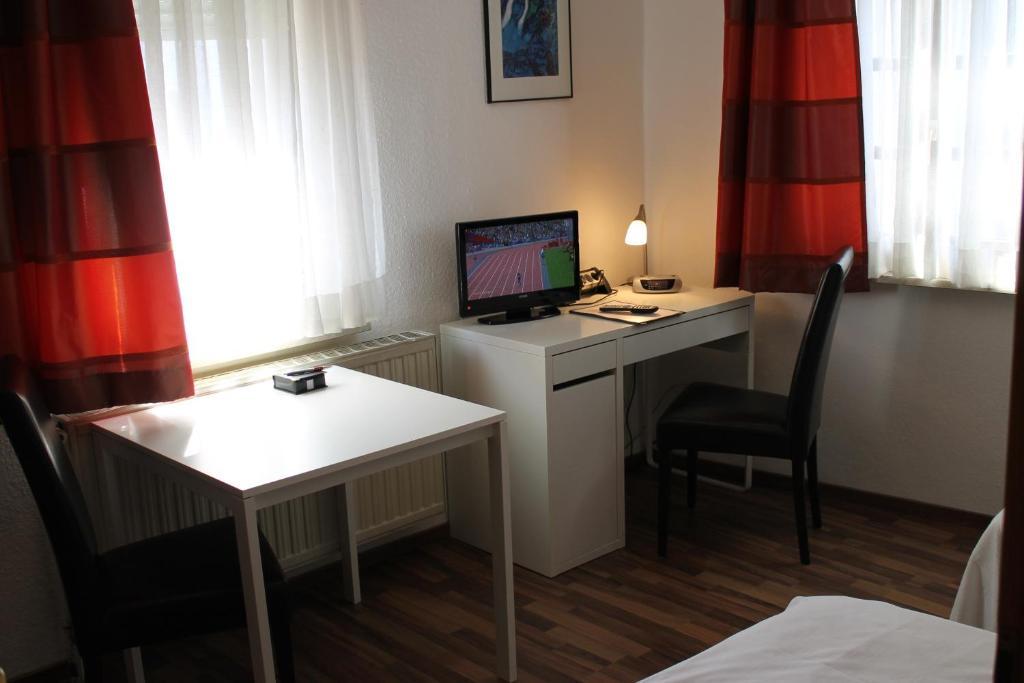 Hotel Zum Loewen Bad Homburg vor der Höhe Habitación foto
